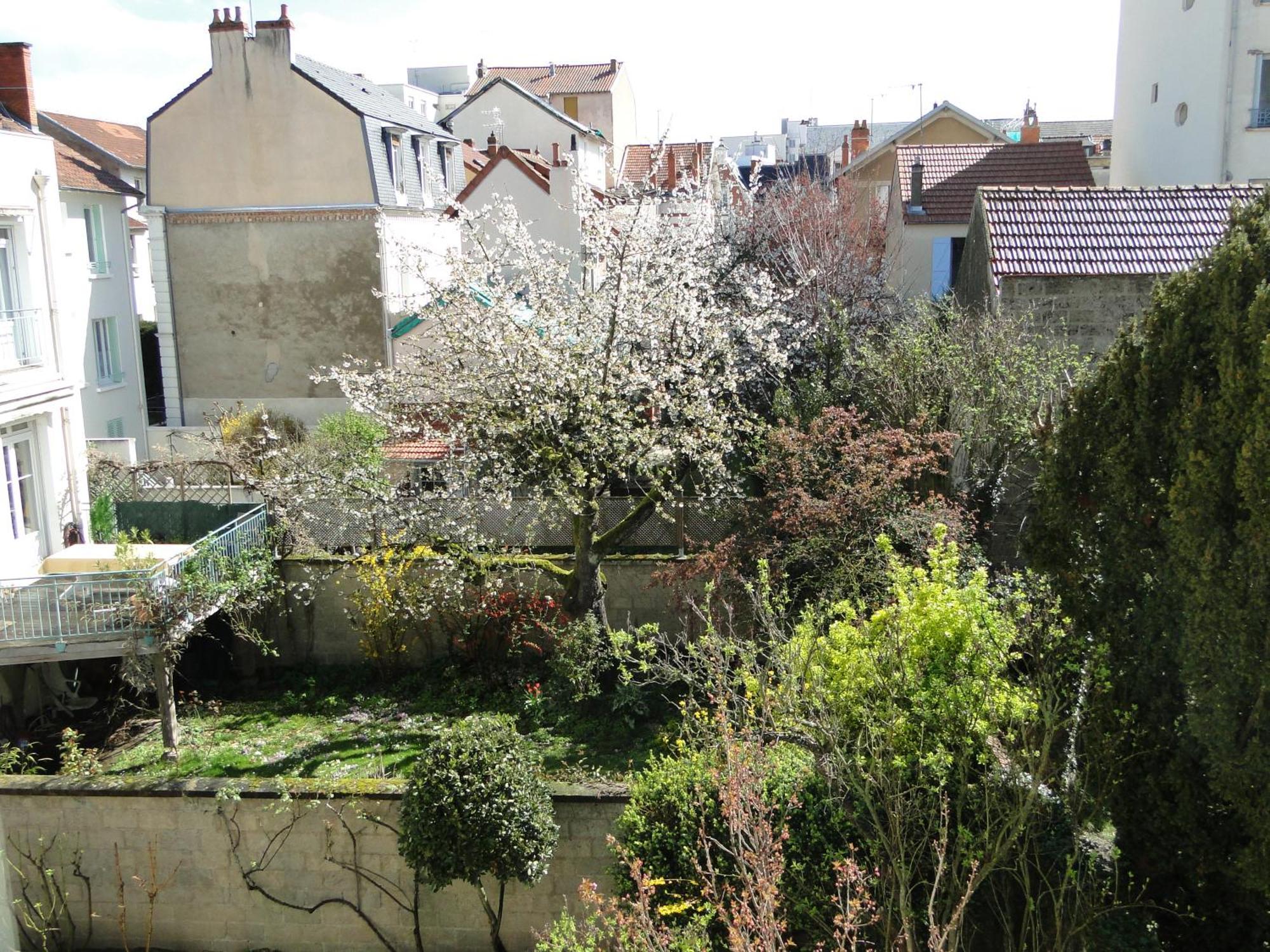 Tout Confort Et Proximite. Vichy Bagian luar foto